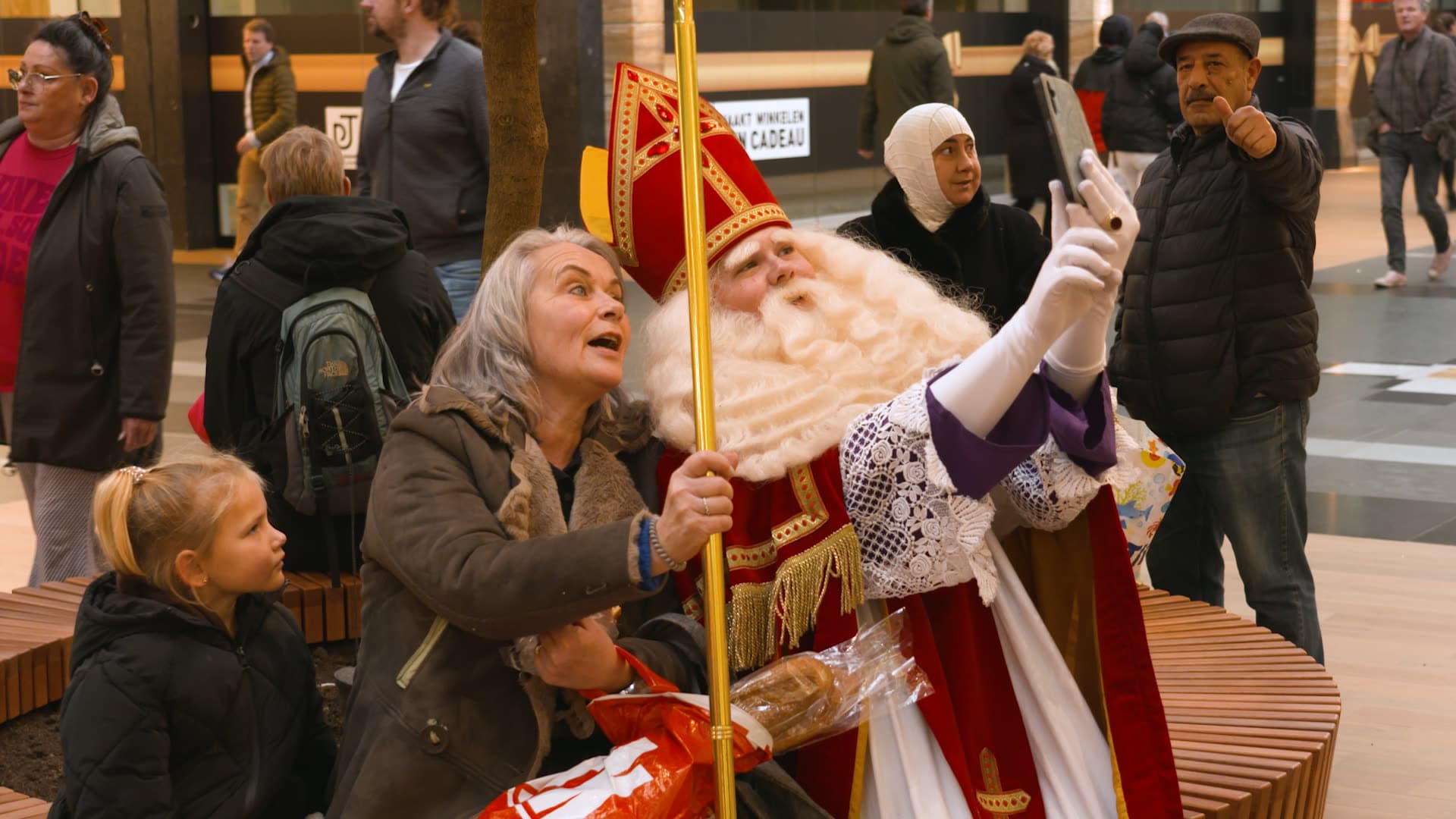Feestelijk fotomoment met SintWestland